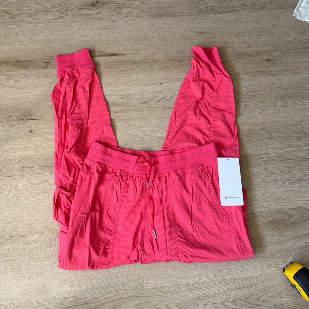 NWT lululemon dance studio joggers